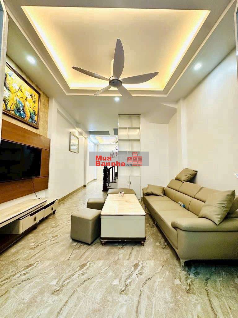 Bán nhà ngọc thụy Long biên trong đê 43m 4 tầng 4  ngủ giá 7,5 tỷ