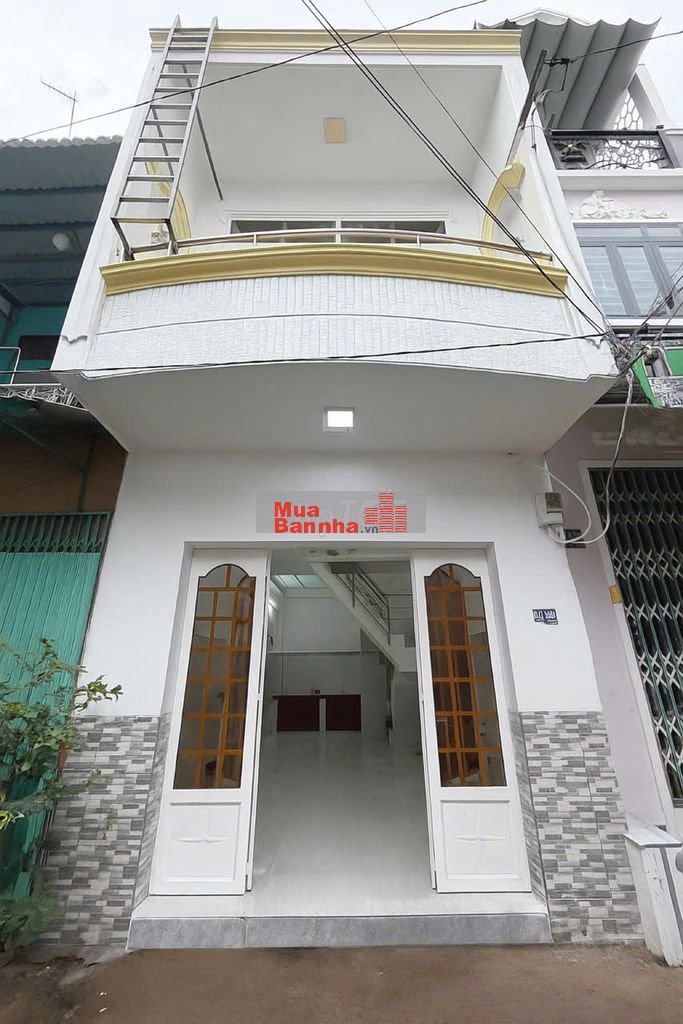 Nhà đúc 1 trệt 1 lầu Phùng Tá Chu gần quận 6