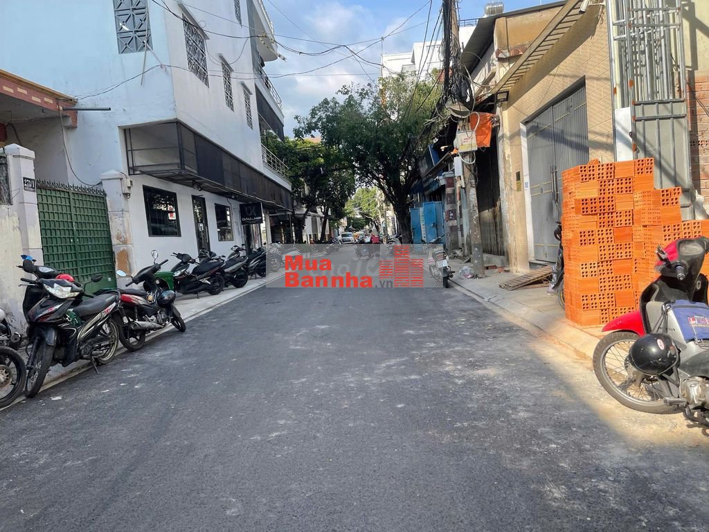 Bán nhà 3 tầng khu Bàu Cát, góc 2 MT, 59m2, Ni Sư Huỳnh Liên 9.6 tỷ TL