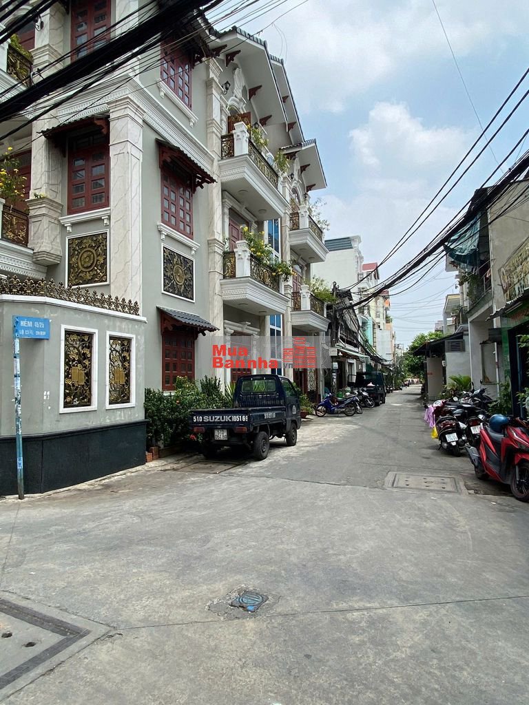 Hẻm xe hơi 10m - Tân Bình - Nhà đẹp, hoàn công đủ - 100m2 ngang 4.5m.