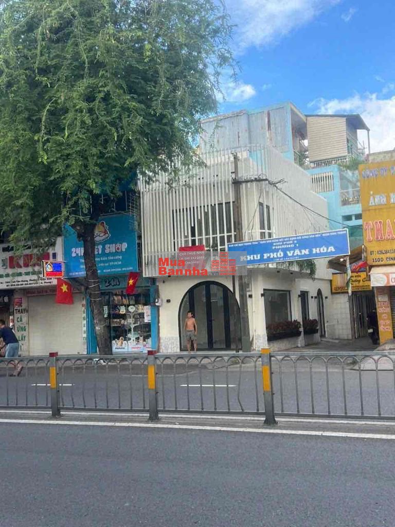 Bán nhà 2MT Đinh Tiên Hoàng, phường 1, quận Bình Thạnh