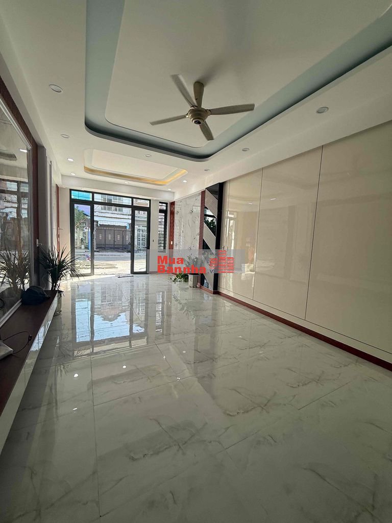 NHÀ 1 LẦU -1 TRỆT MỚI 100% - SIÊU ĐẸP MÊ LY