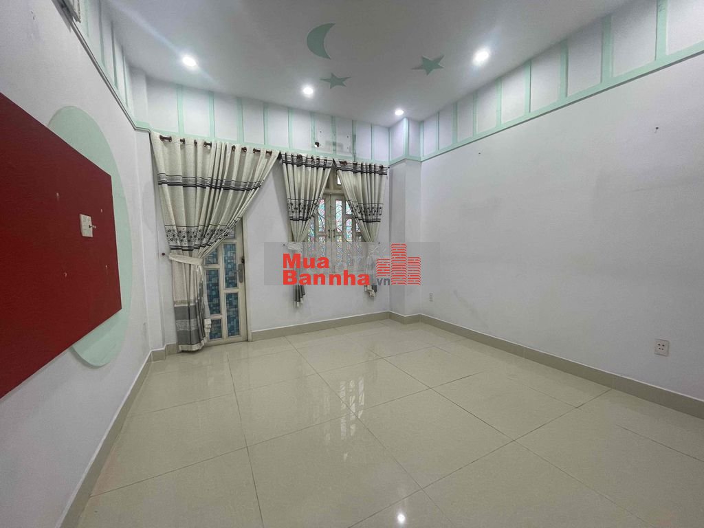 NHÀ 4 TẦNG NHƯ MỚI ĐƯỜNG 6M Ô TÔ ĐẬU TRƯỚC NHÀ P. Rạch Ông Q8