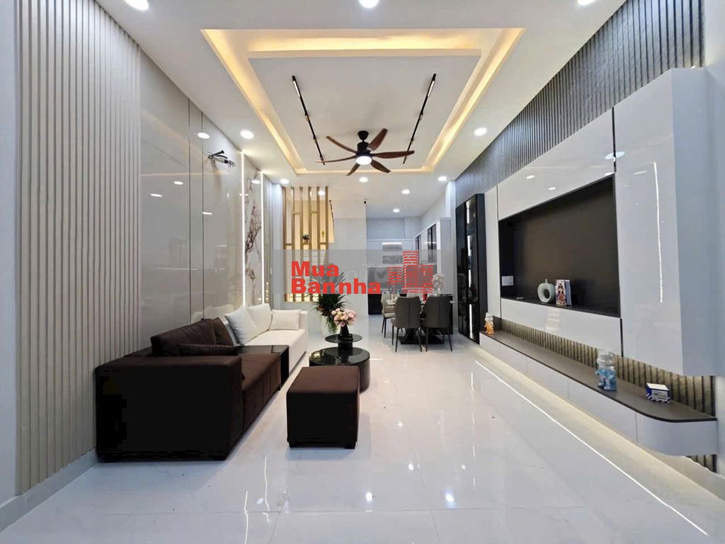 Bán gấp nhà HXH Tên Lửa 48m2 3 tầng BTCT, 3PN 3WC, hoàn công đủ, shr