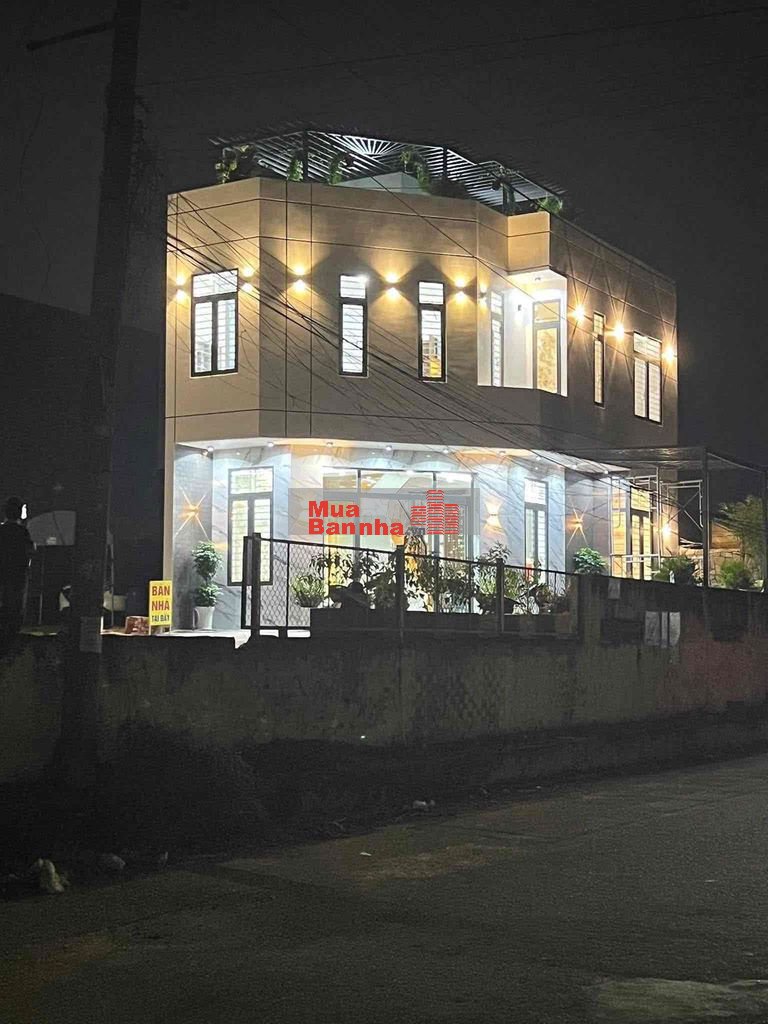 nhà căn gốc 2 mặt tiền khu dân cư gần vòng xoay an phú.sân 2 xe hơi