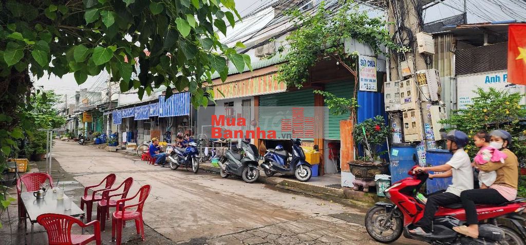 BÁN NHÀ 2 MẶT TIỀN BUÔN BÁN