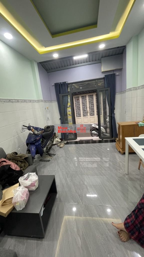 HXH LT - TÙNG THIỆN VƯƠNG P12 Q8 - 4 TẦNG BTCT Ở NGAY - SÁT MẶT TIỀN