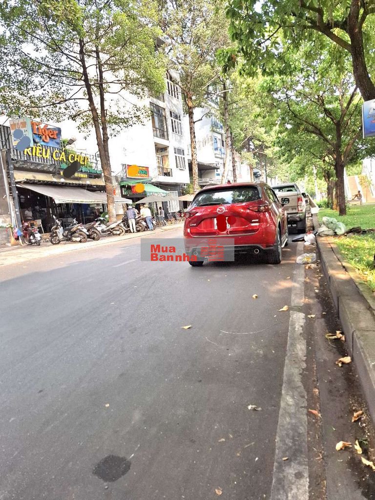 BÁN NHÀ CÁCH MT 30M, PHAN VĂN HÂN, P17, BT, DT 5,3M×16M, GIÁ 7,5 TỶ