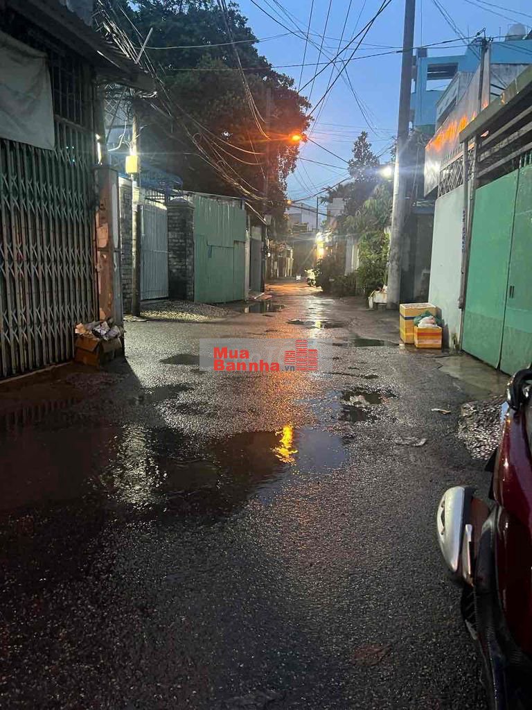 mặt tiền đường số...p. Bình Trưng Tây, xe 🚗 tránh , Quận 2 , 5.5 X 17