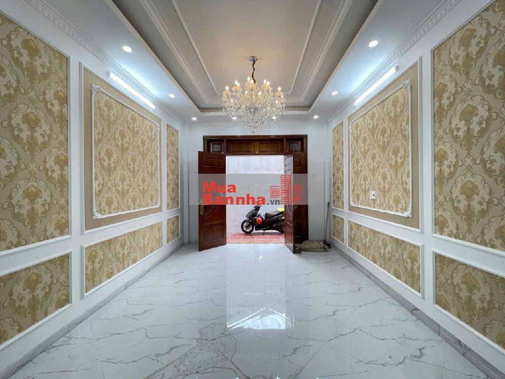 BÁN NHÀ ĐẸP 4 TẦNG 71m² – PHỐ CHU HUY MÂN, LONG BIÊN – GIÁ 8,X TỶ
