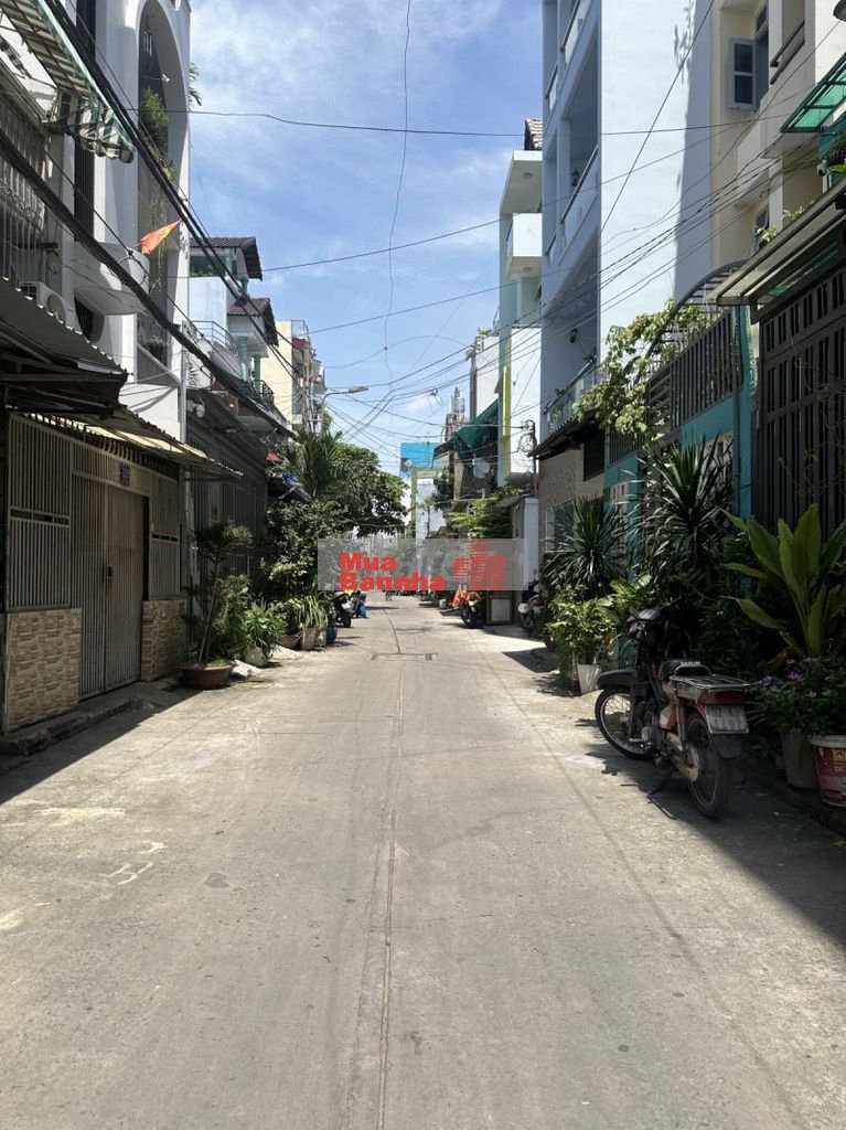 Bán nhanh nhà Khuông Việt 65m² chỉ 6.2tỷ đường 6m, ô tô chạy thẳng