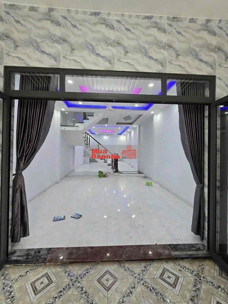 Nhà Mỹ hạnh nam, đường rộng xe tải