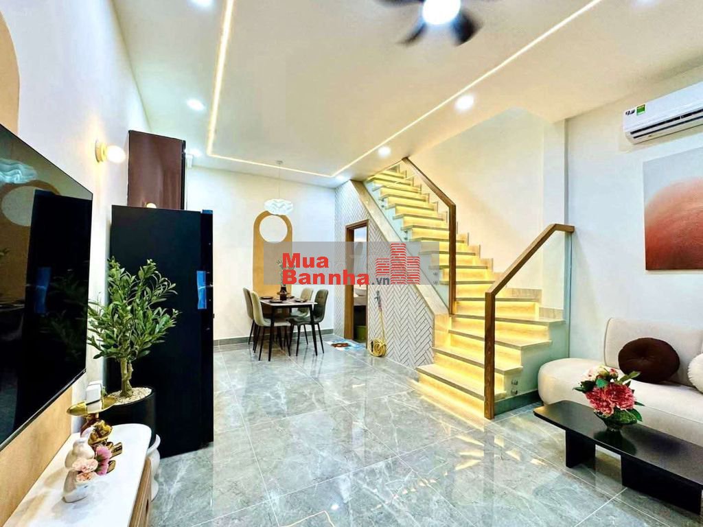 4ty2-Sử Dụng 90m2 - 3 Tầng - Phan Xích Long