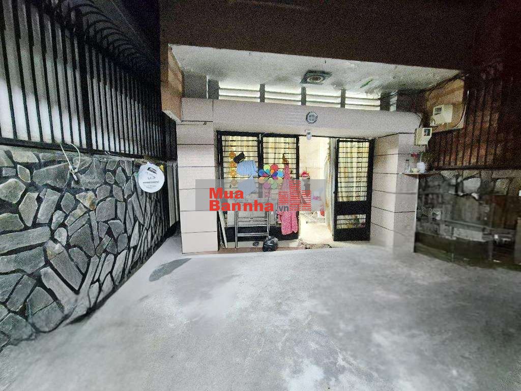 BÁN NHÀ NGANG 6 MÉT,NỞ HẬU 8.1 MÉT,CÁCH MẶT TIỀN ĐƯỜNG 50 M,GIÁ 6 TỶ x