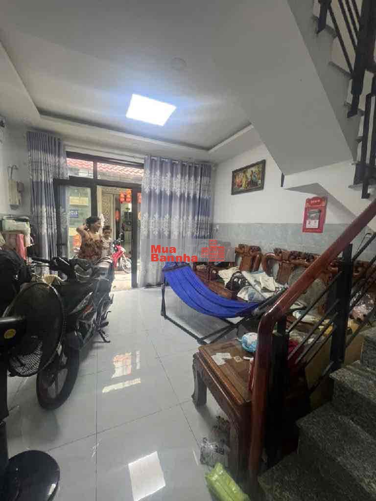 Nhà H3G Bờ Bao Tân Thắng Aeon Mall 32m2 3 tầng 4.25 tỷ