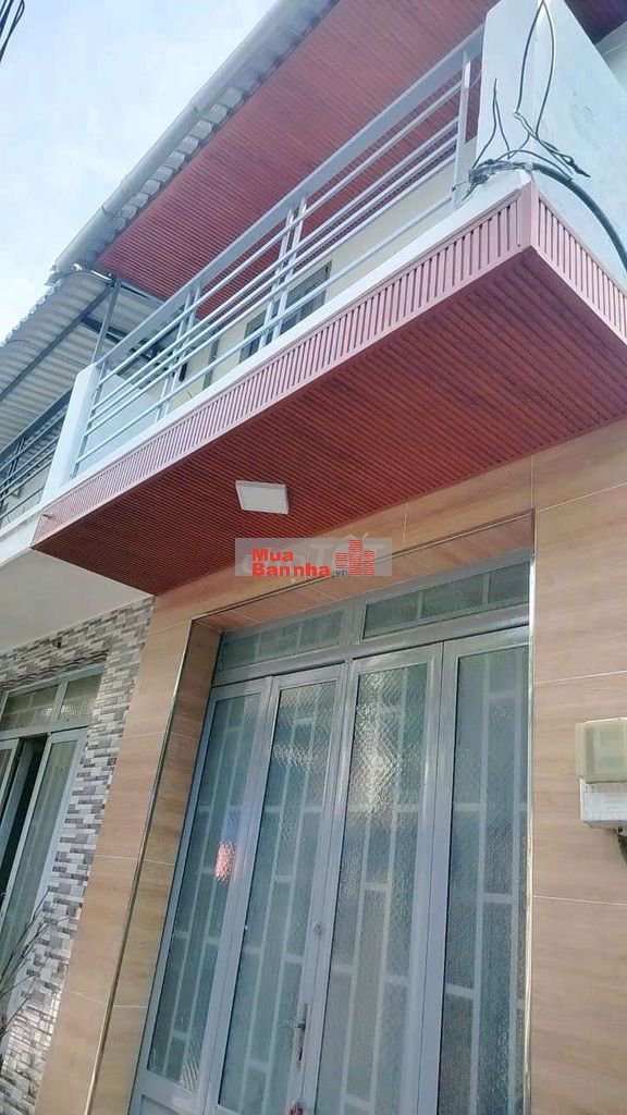 Nhà bán cầu số 5..gân bxq8