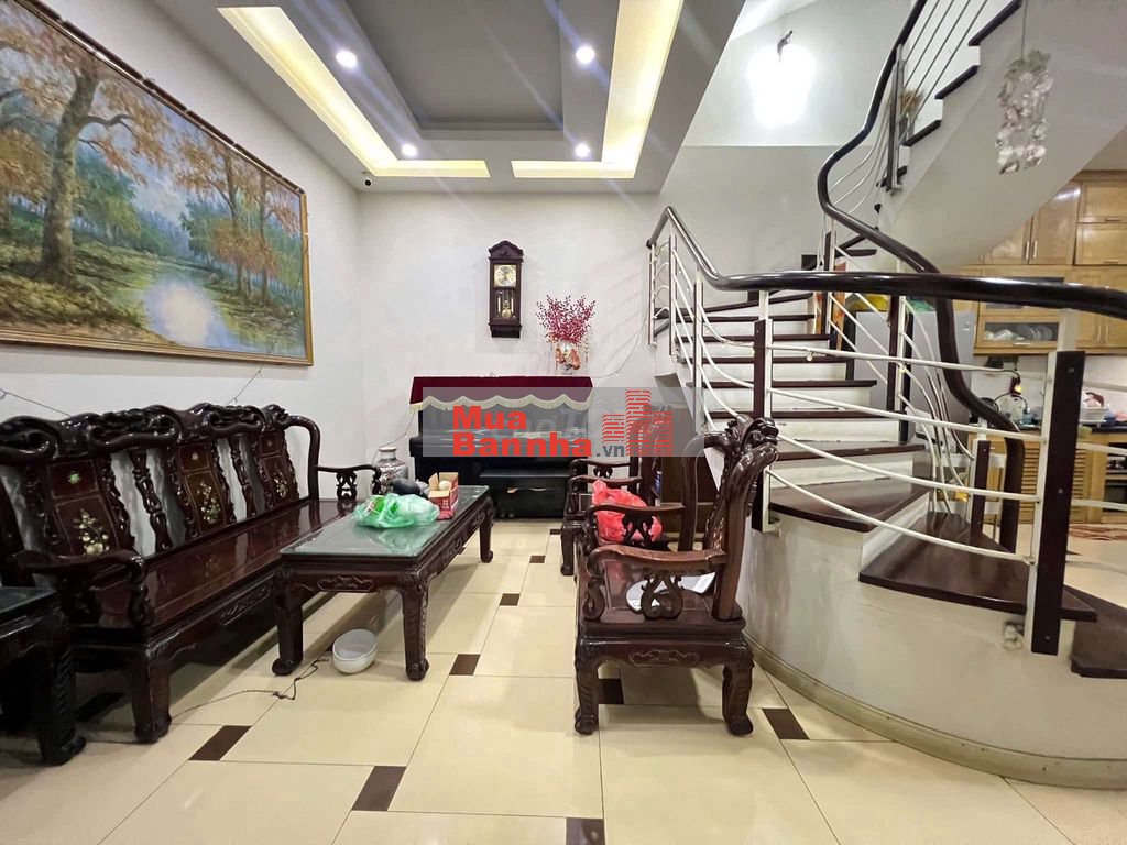 Phố vip Đào Tấn, mặt ngõ thông, sát phố, dân xây, dân trí 40*5T