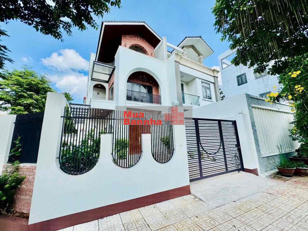 Biệt thự góc 2 mặt tiền Đường 17 KDC Khang Điền, Dt: 257m2/30 Tỷ