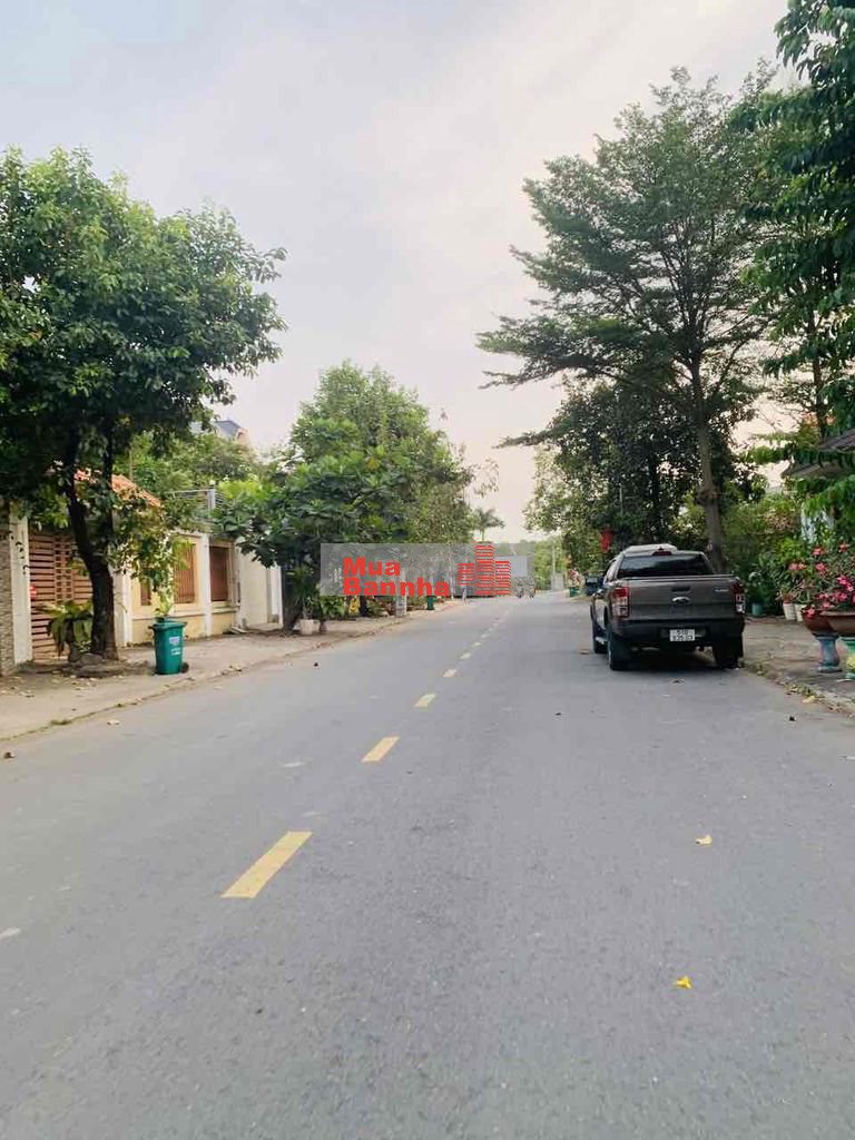 Biệt thự khu compoud 816 Nguyễn Duy Trinh, Phú Hữu,DT: 459m2/35 Tỷ