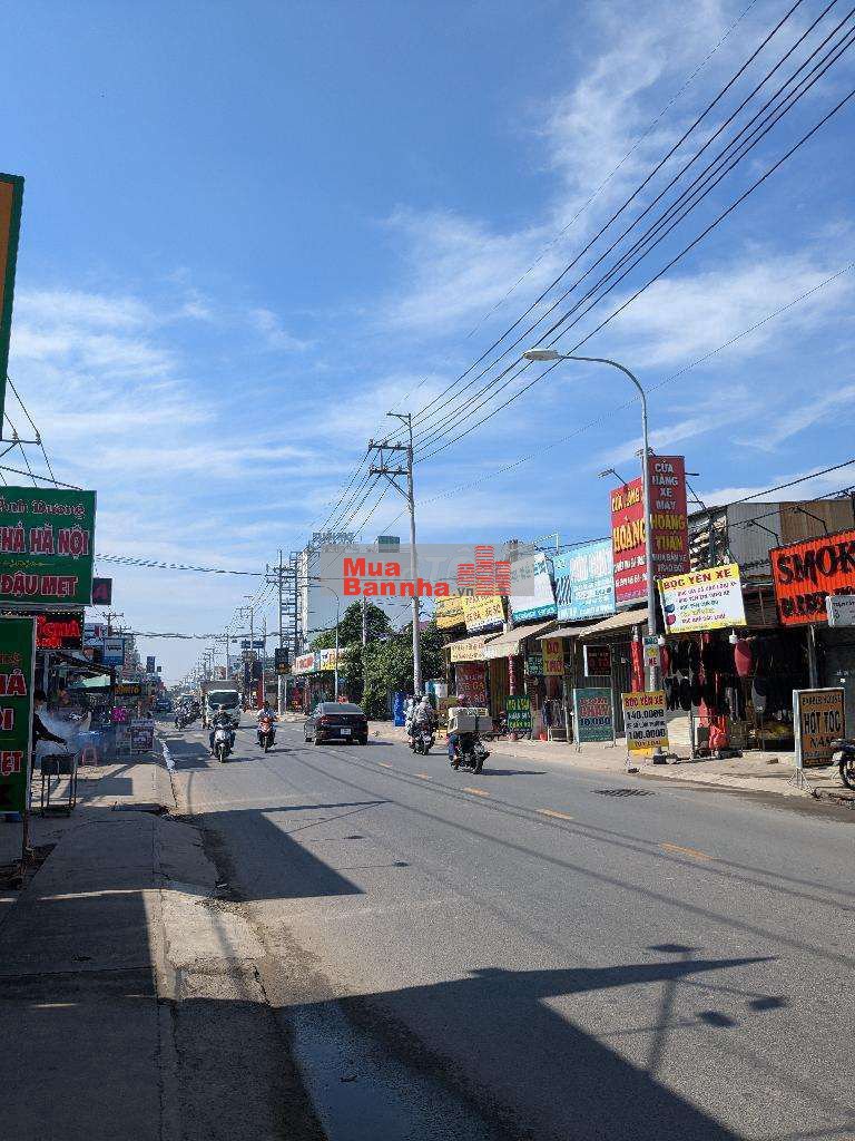 Bán nhà 3 tầng 4,5 x 30 mặt tiền Nguyễn Ảnh Thủ, giá thương lượng