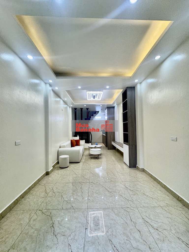 Bán nhà Vĩnh Hưng Hoàng Mai , hơn 7tỷ , mặt ngõ, sổ riêng, 32/5t/3 ngu