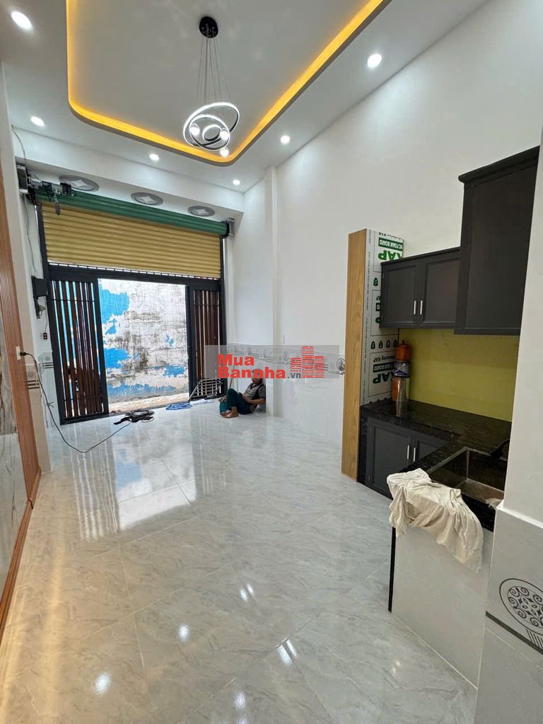 Cần bán gấp nhà đường gần Nguyễn Văn Quá/ Đông Hưng Thuận Q12