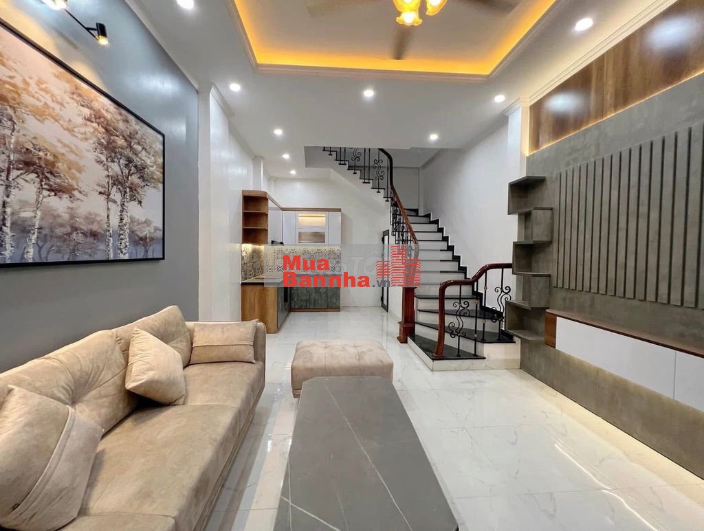 Lô góc phố Minh Khai, nhà đẹp ở ngay, cách ô tô 35m, gần phố, 43m2*5T