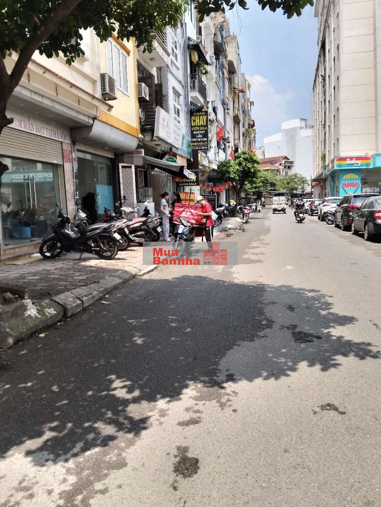 Tôi cần bán nhà mặt ngõ đường đôi vỉa hè kinh doanh sầm uất Trung Kính