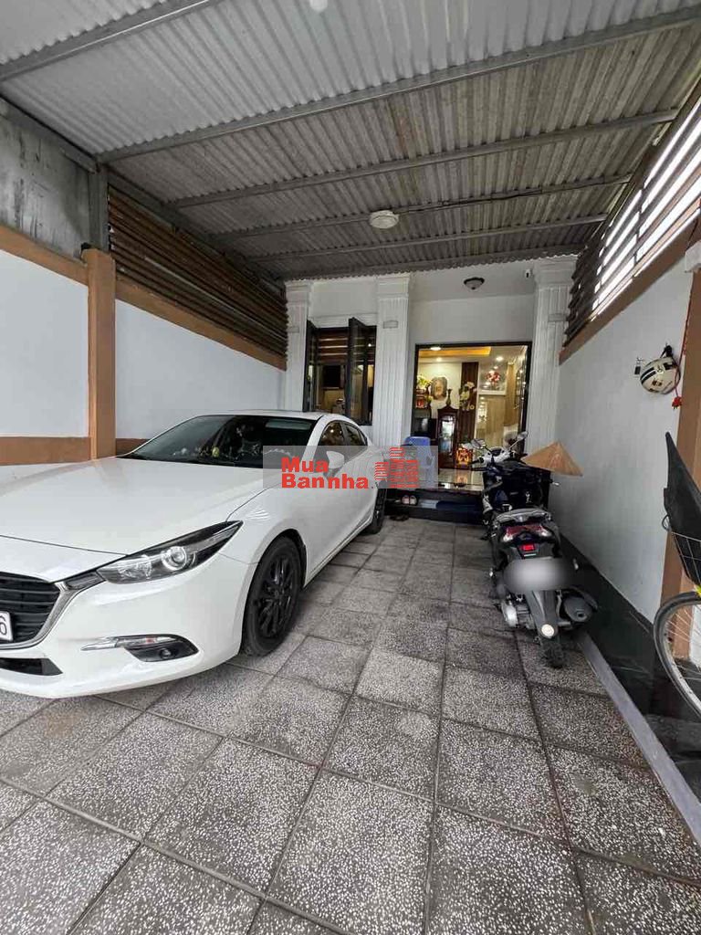 NHÀ CẤP 4 FULL THỔ MÁI NGÓI ĐẸP SỊN GIÁ RẺ. SAU ĐỀN THỜ PHẠM HÙNG.