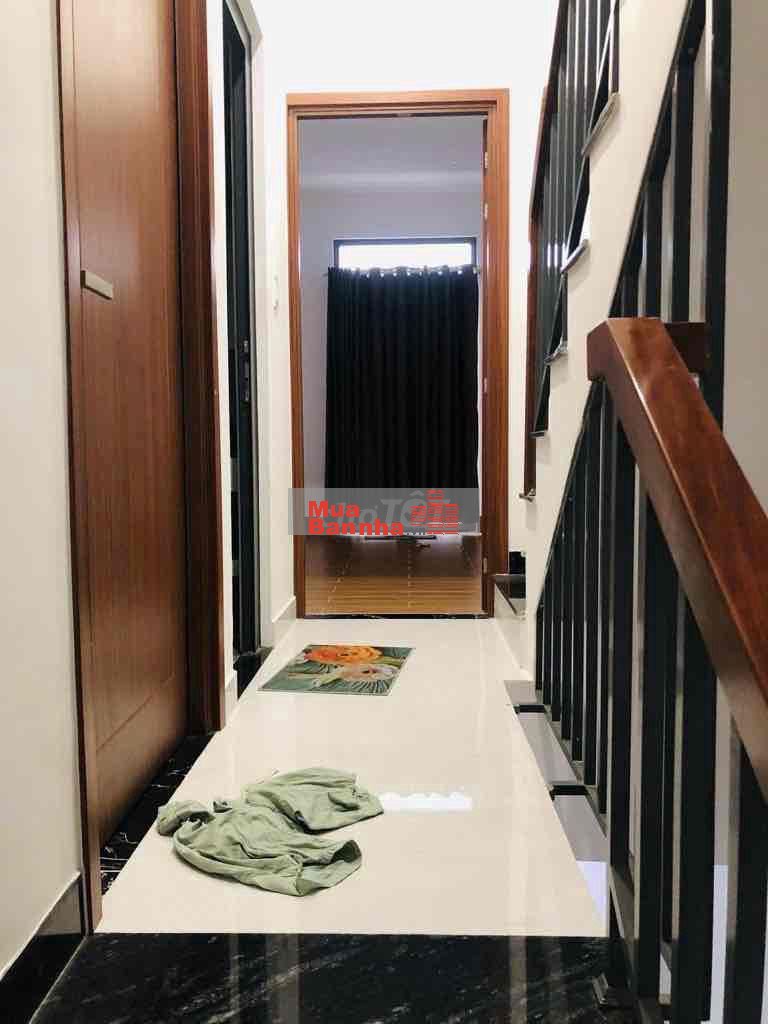 chủ cần bán gấp nhà Tây Thạnh ngang 5m5 hẻm 2 xe tải thông chỉ 5tỷ79