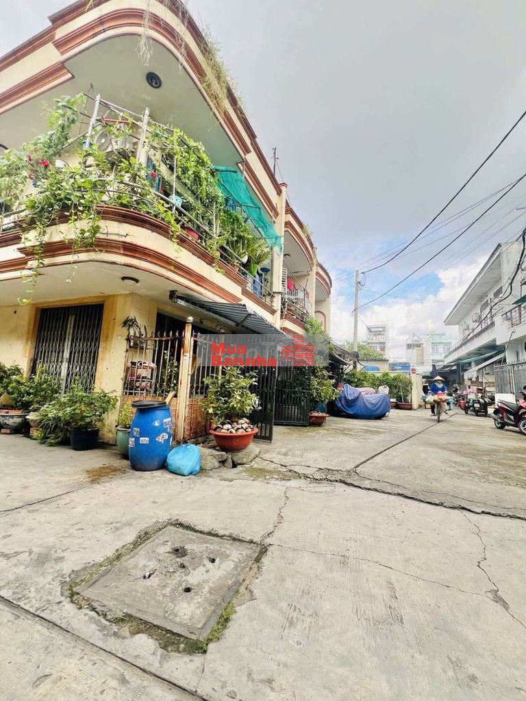 1/ Bình Trị Đông, 144m2, cách mt chỉ 1 căn nhà, hẻm 7m thông