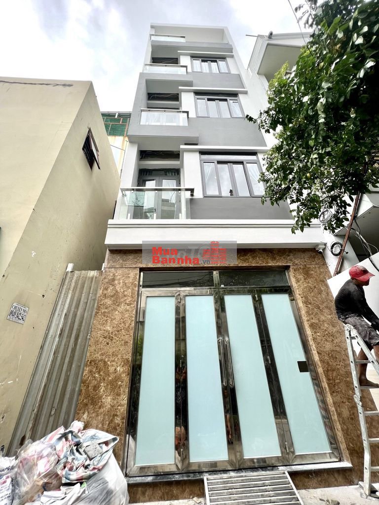 Bán nhà 10PN, 11WC, Bùi Minh Trực, Q.8, HCM, giá ưu đãi 11 tỷ