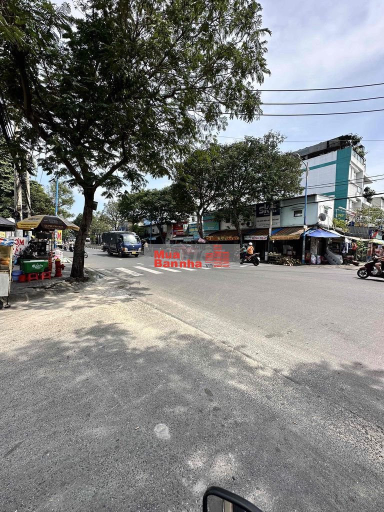 Chính chủ gấp bán Kênh Tân Hoá - Tân Phú, DT 4x13, giá chỉ: 7.2t