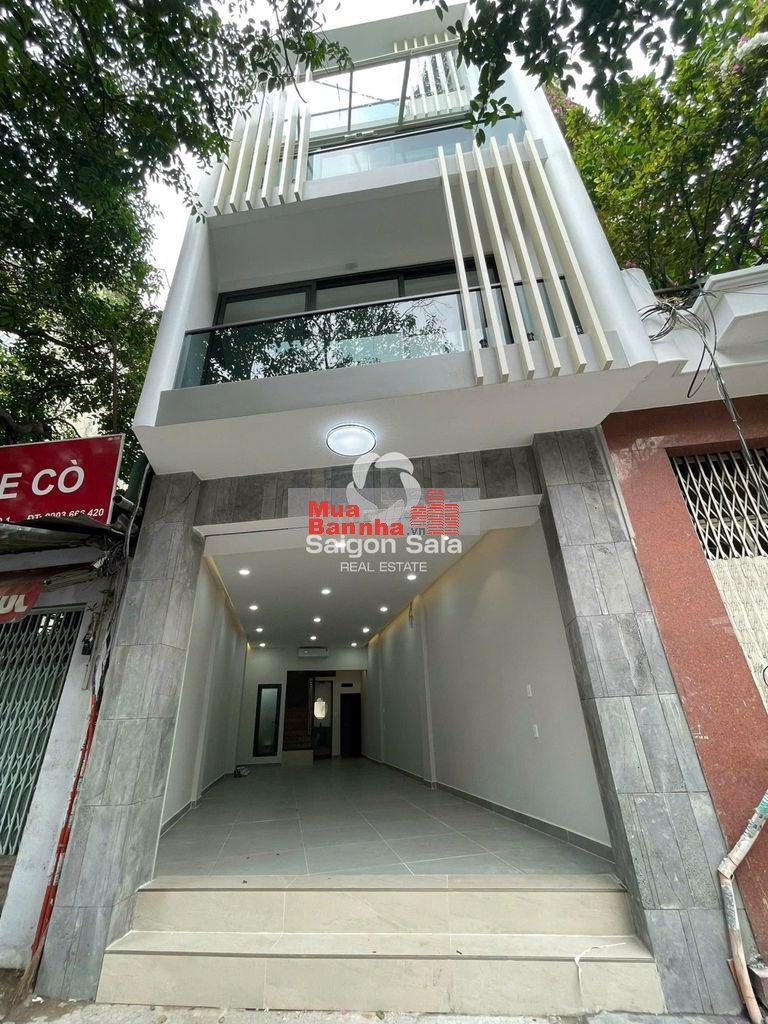 Nhà 4 tầng mặt tiền Lê Thị Riêng, Bến Thành, Quận 1