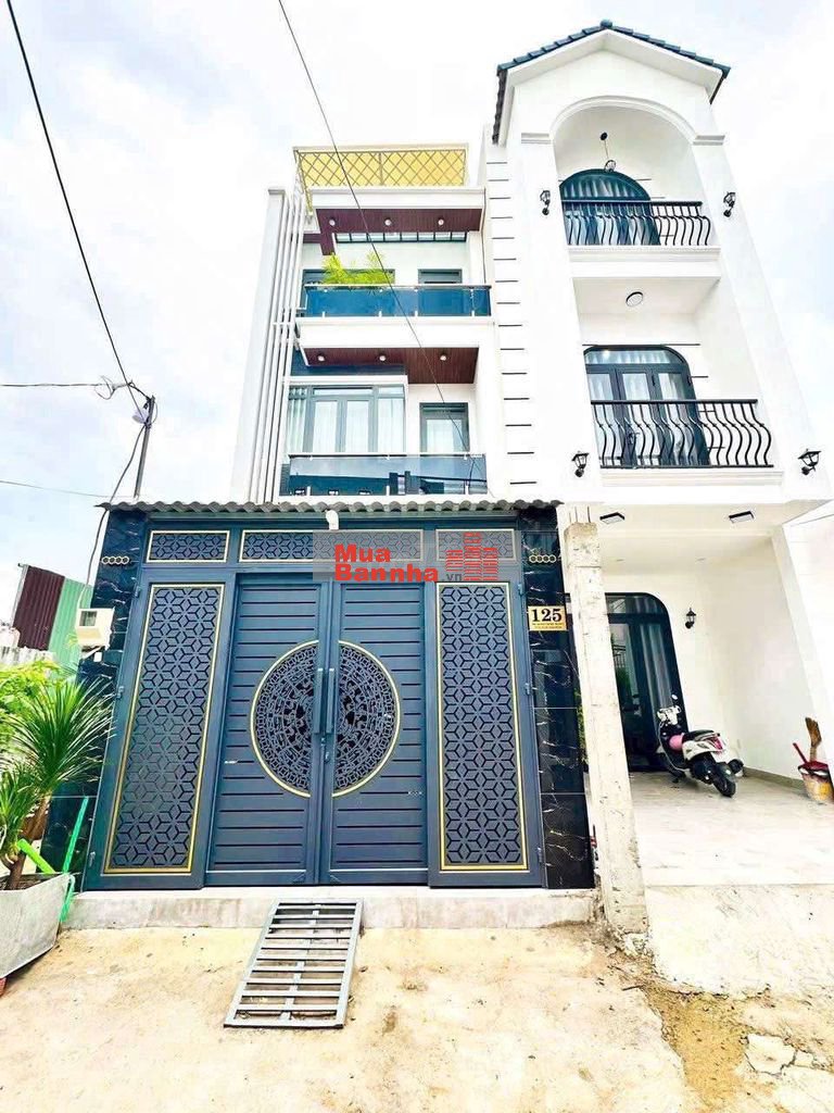 NHÀ 3 LẦU 4x14,5 XE HƠI NGAY CỬA KẾ BÊN Q7