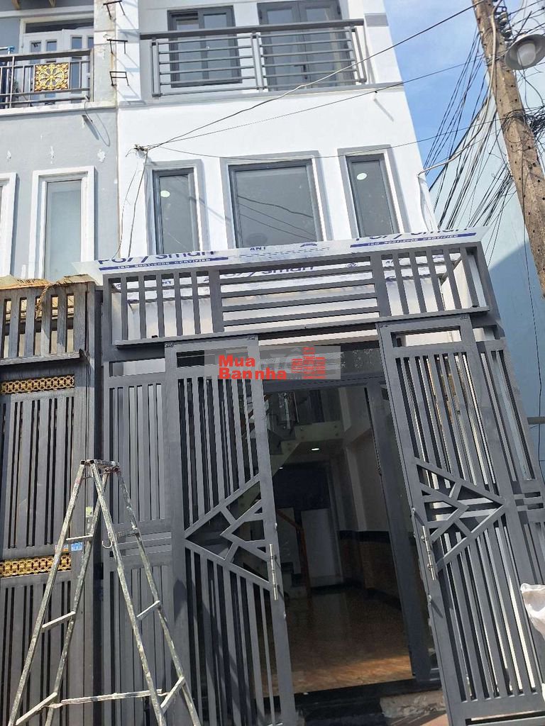 CẦN BÁN GẤP NHÀ 3TẦNG SHR , 33M² , GẦN CHỢ HIỆP THÀNH Q12.GIÁ 2,780TR.