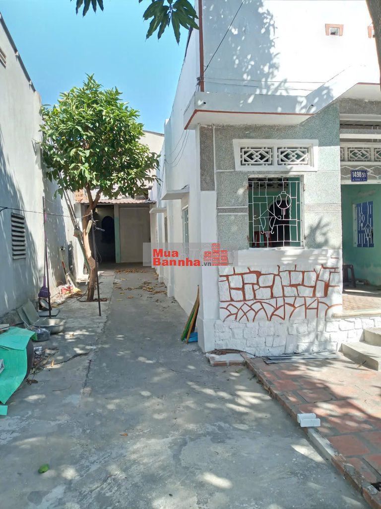 Bán nhà cấp4 gần chợ,hẻm xe hoi.