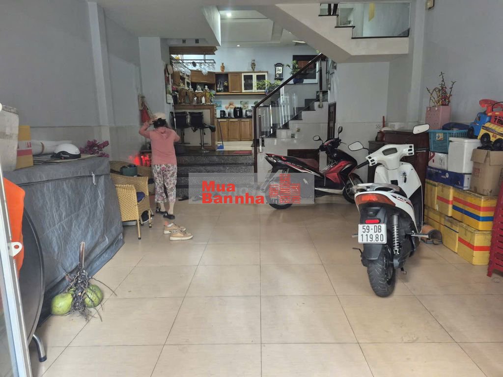 Bán Nhà 1 Trệt 3 Lầu Gần Aeon Mall Tân Phú.