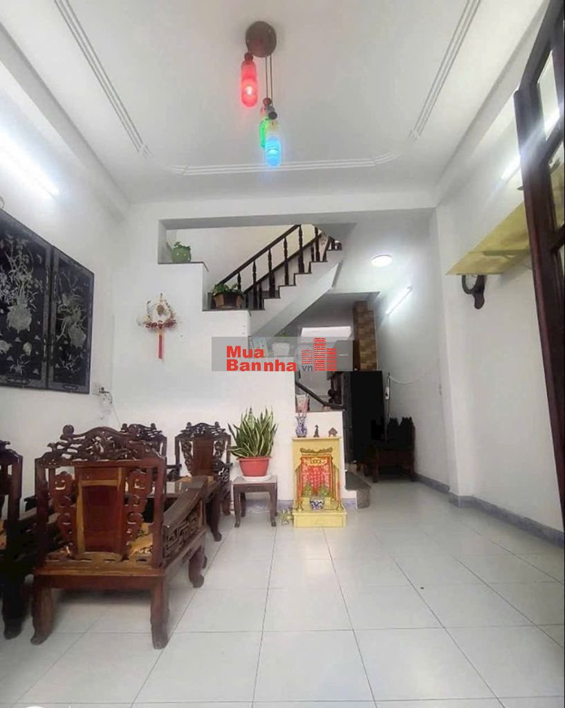 Bán Nhà Gần Đại Học Công Thương. DT 4 x 15m 3 Tầng 6.45 tỷ