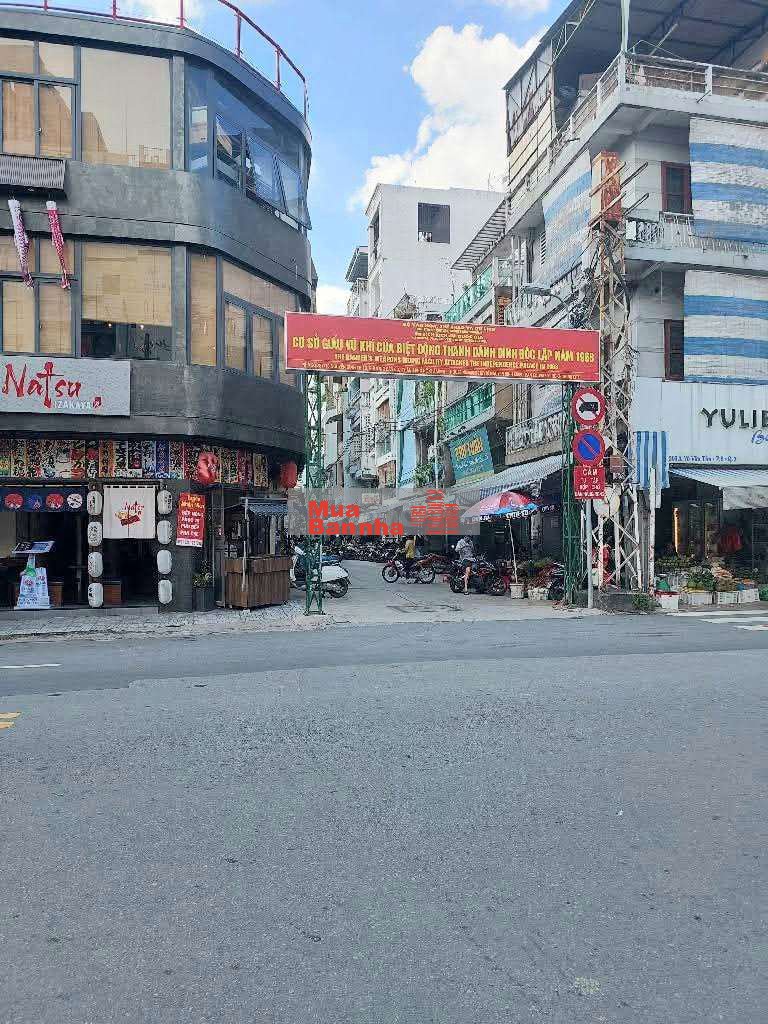 Ngay Võ Văn Tần, cực hiếm nhà bán, nhà 5 tầng