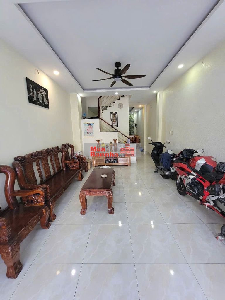 Bán Nhà Hẻm Đường Lê Trọng Tấn. Dt 80m2 x 3 Tâng. Giá 7.15 tỷ