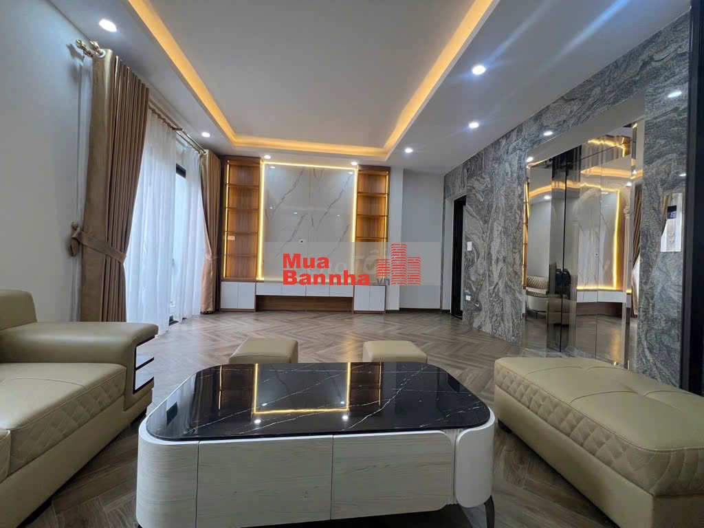 Định Công Hạ, 45m x 6T, nhà đẹp, ngõ nông,cách oto 10m, chủ thiện chí