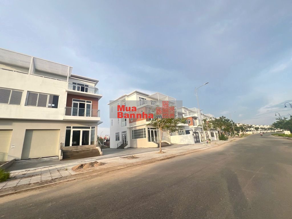 Biệt thự mặt biển khu Đô Thị Tây Bắc, giá tốt