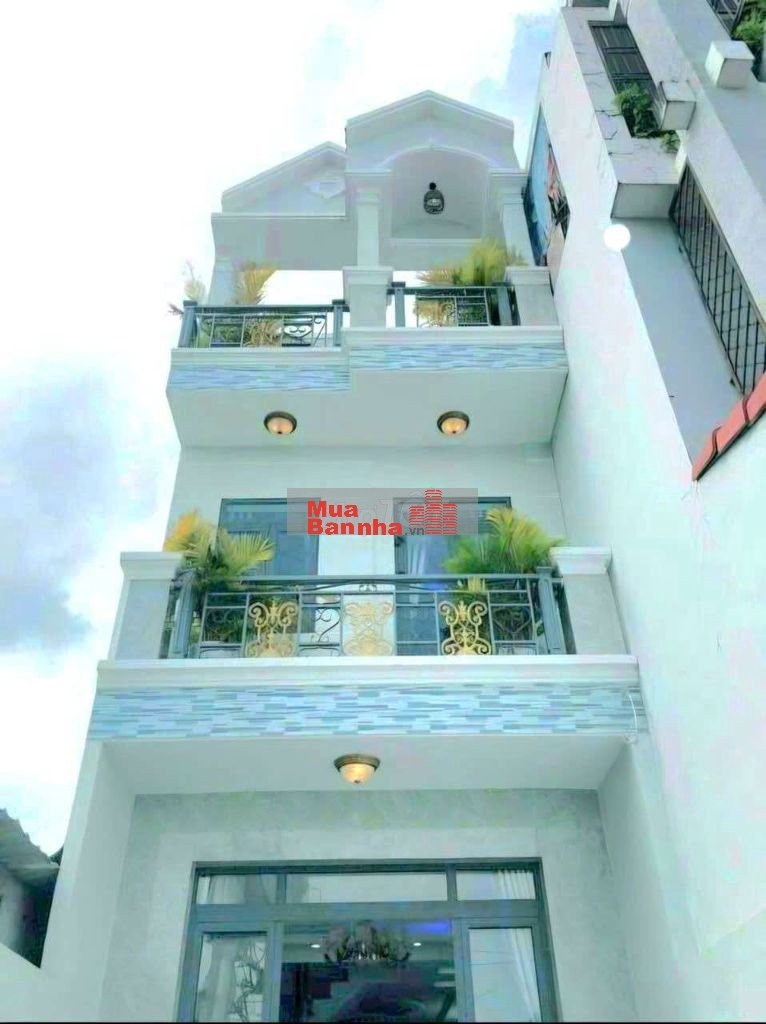 NHÀ sổ riêng 3 Lầu 4x28 gần Q7