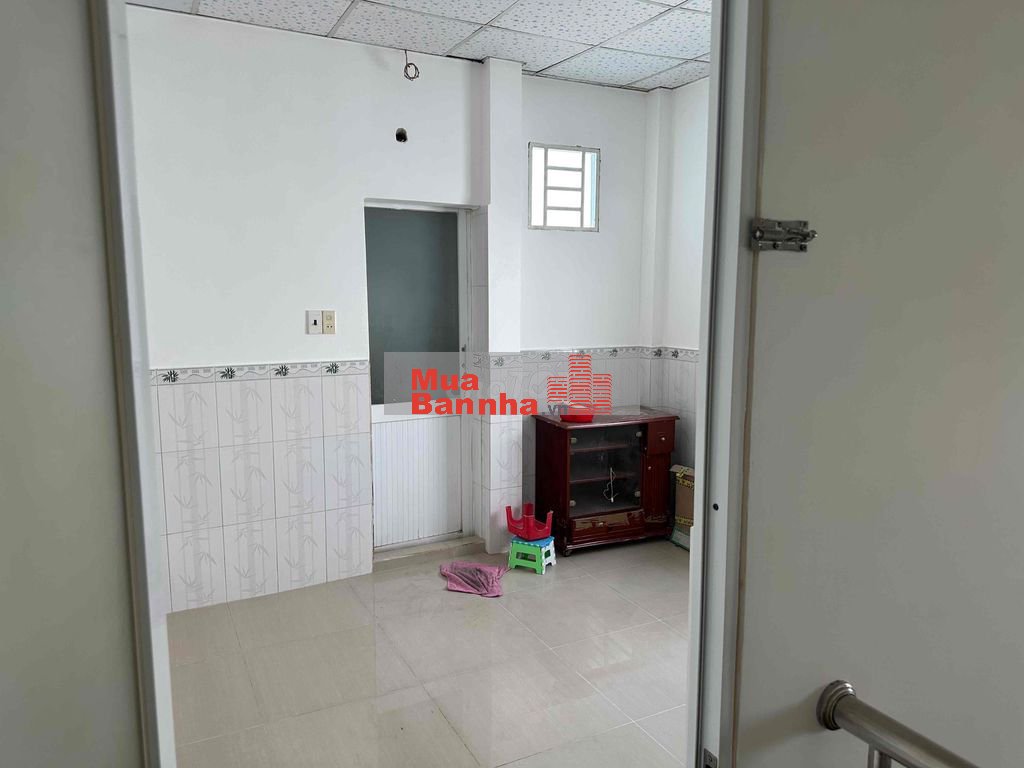 Bán Nhà Phạm Văn Chí P4 Q6