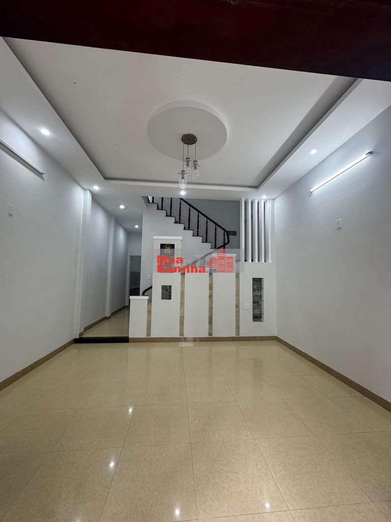 🌹 nhà 2 Tầng 2 mê đúc Mặt tiền Phú Xuân 5- Hoà minh-Tp Đà Nẵng
__