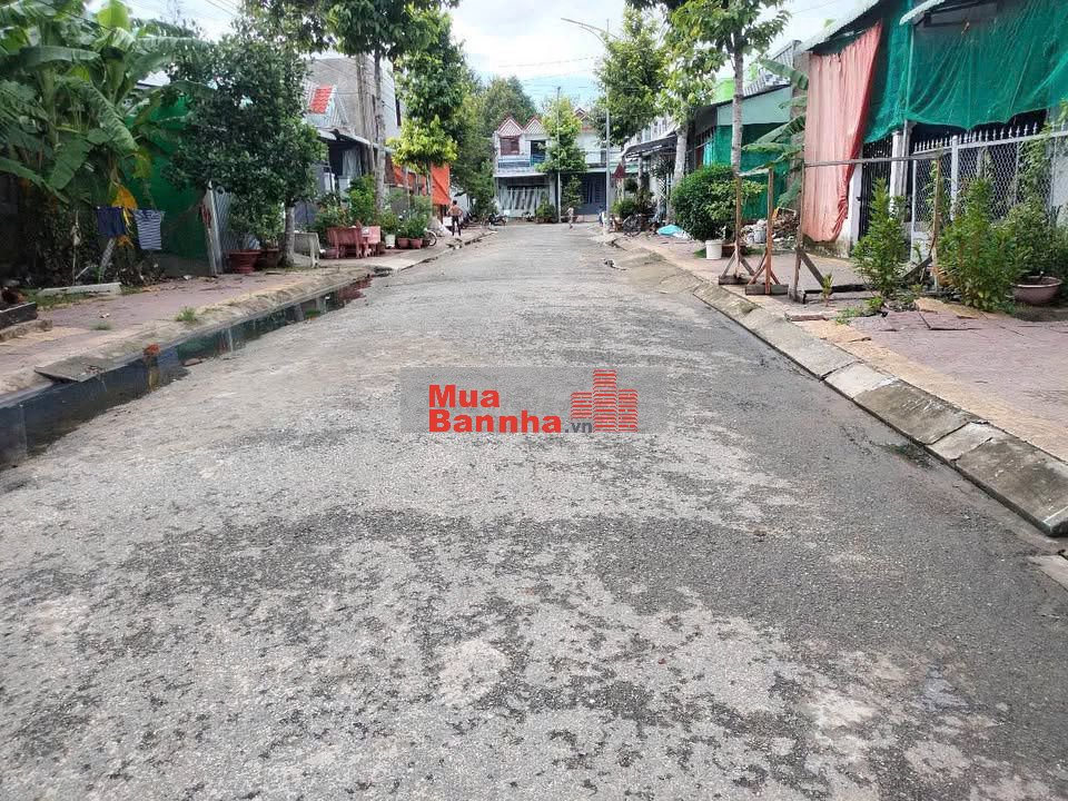 NHÀ CẤP 4 NGAY TRUNG TÂM HÀNH CHÍNH PHƯỜNG BÌNH MINH VĨNH LONG