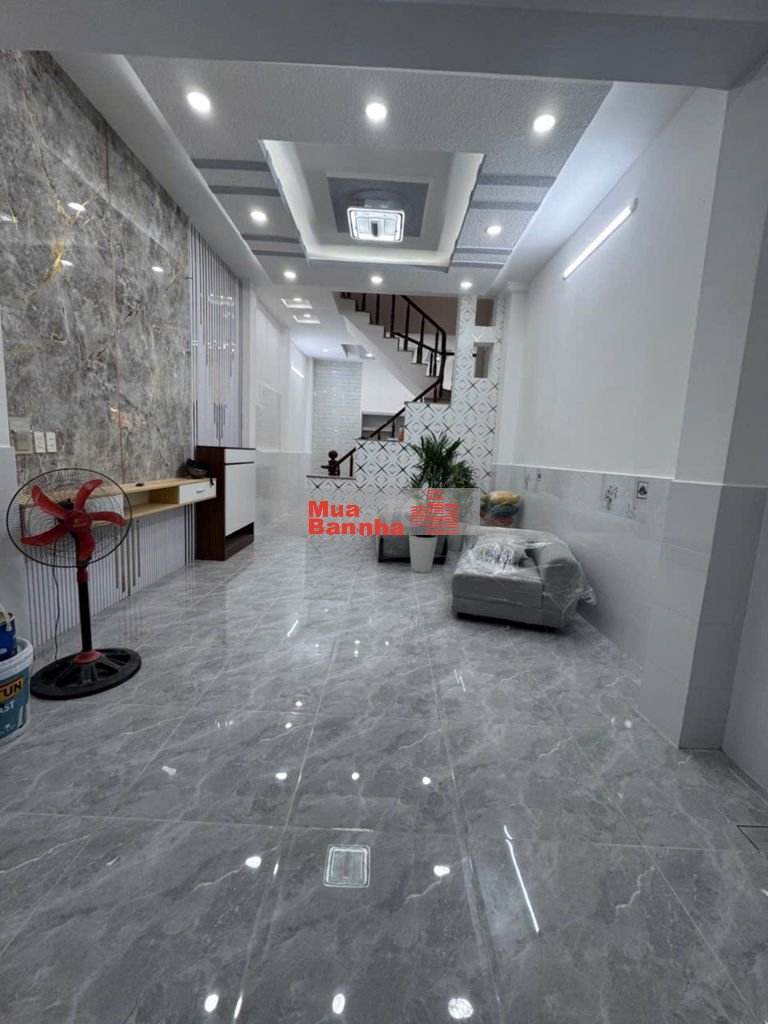 Nhà Mới Lê Văn Quới - HXH - 4x11 - Đúc BTCT - Chỉ Hơn 4 Tỷ