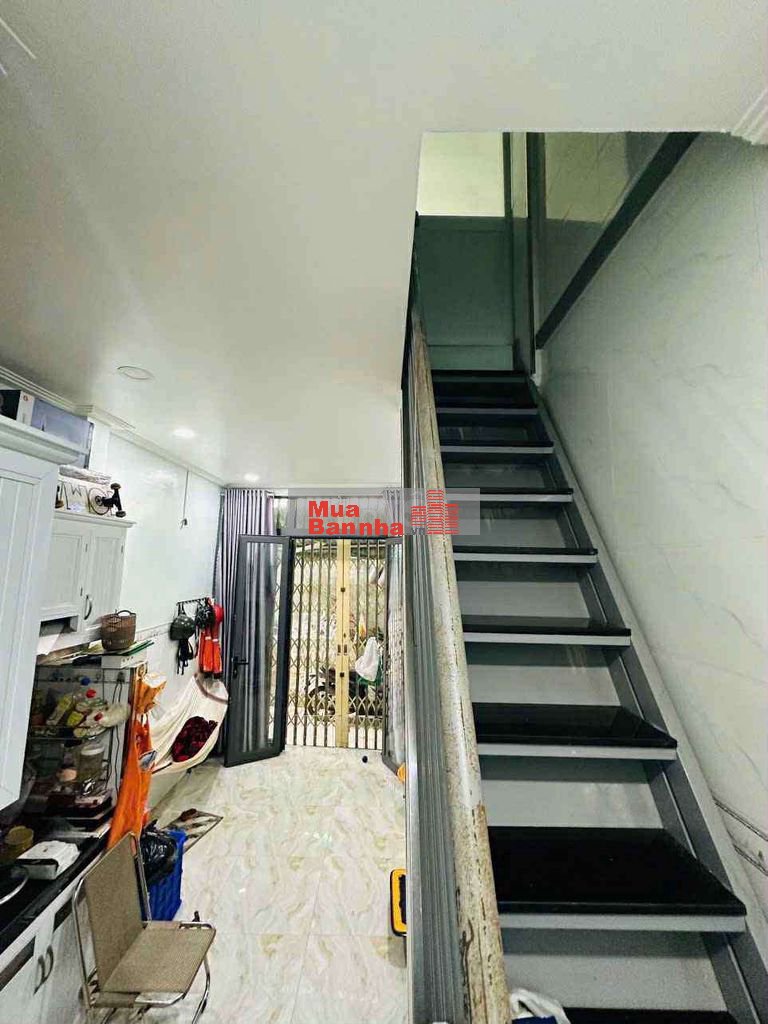 Nhà 2tỷ, 2tầng, Trịnh Đình Trọng, Tân Phú, TP HCM