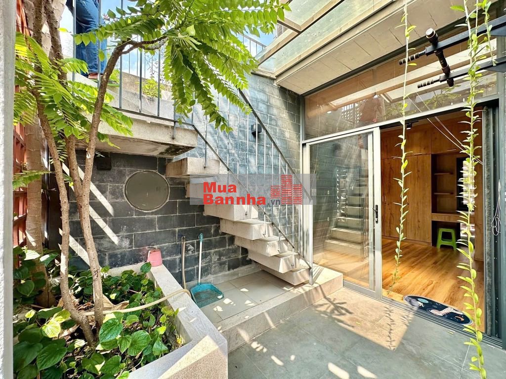 CHỈ NHỈNH 7 TỶ -NHÀ ĐẸP KHÔNG GIAN XANH KTS THIẾT KẾ- 5 TẦNG, NGAY HXH